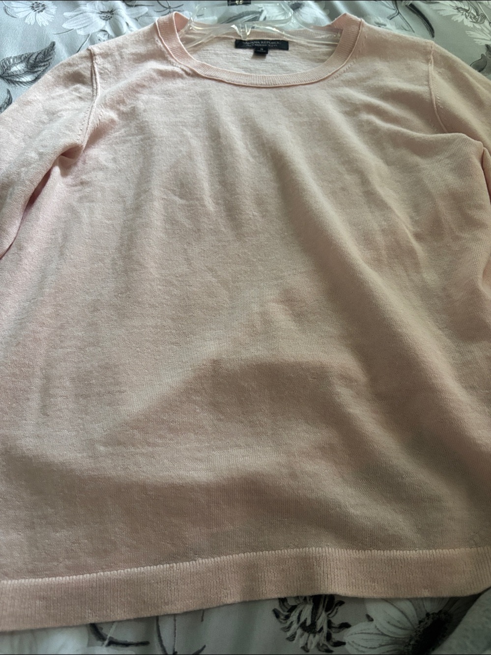 Banana Republic Pale Peach Short Sleeve Knit Top - Picture 5 of 5